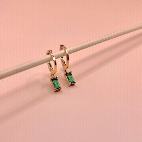 7/$30 Hypoallergenic Green Huggie Hoop - Picture 4 of 7